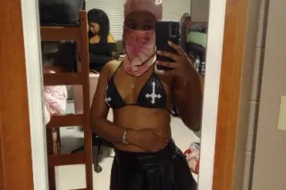 Southern Style Homebody - Image 1